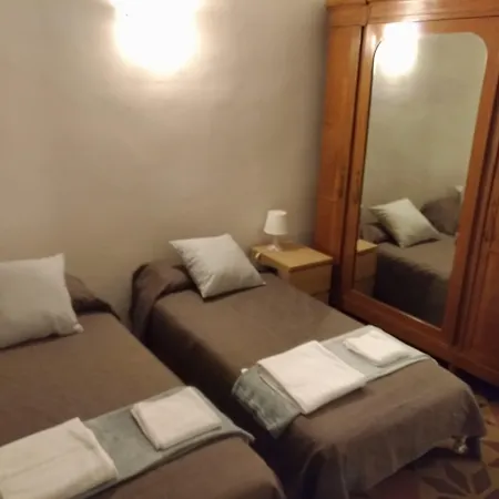 Domus Nikolai 4* باري