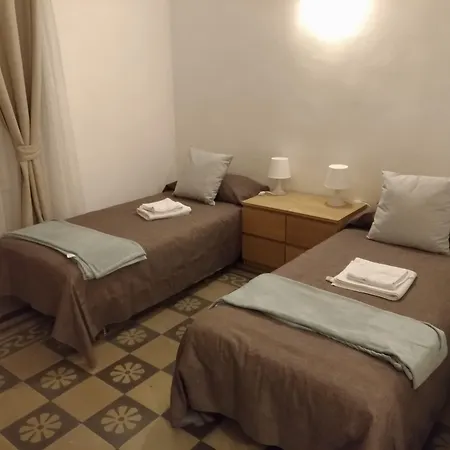 Domus Nikolai بيت ضيافة