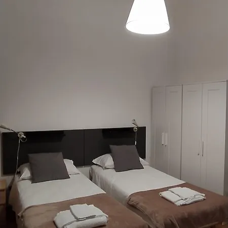 Domus Nikolai 4* باري